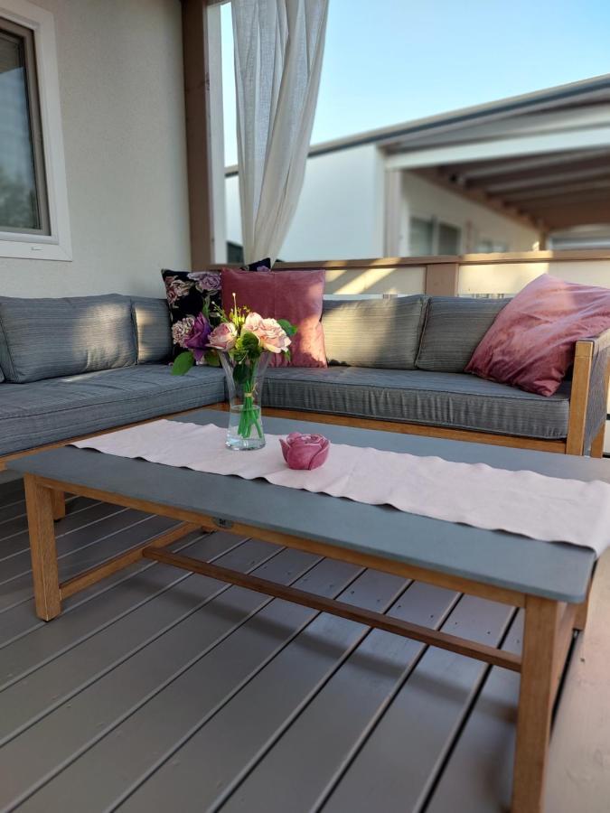 Mobile Home Whit Sea View Lavojesa Драге Екстериор снимка